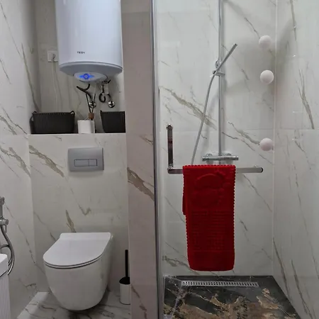 в поляне Apartment